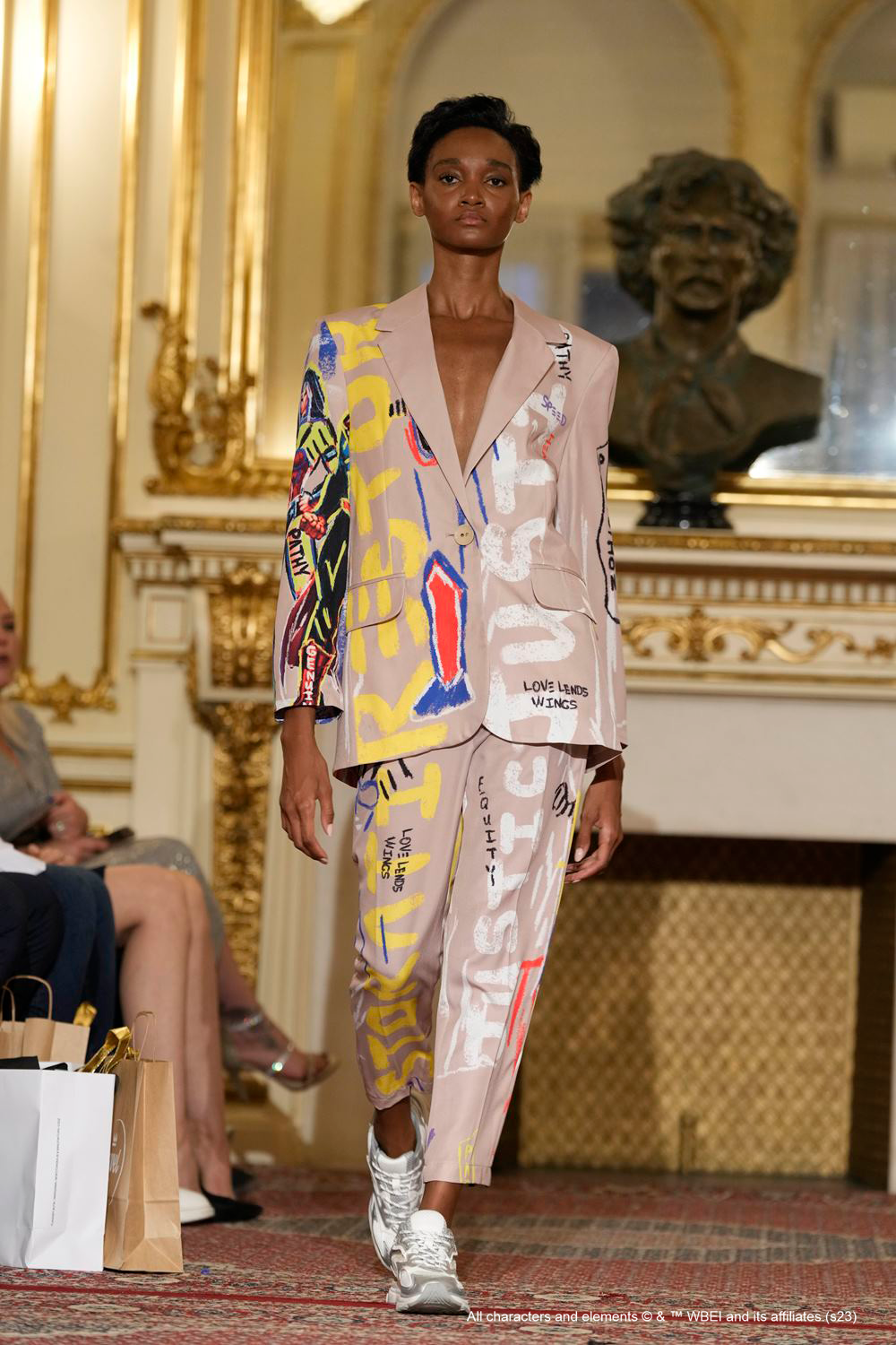 naoko marynarka z nadrukiem oversize beżowa