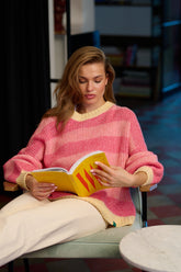 Sweter z wełną Strawberry Cream