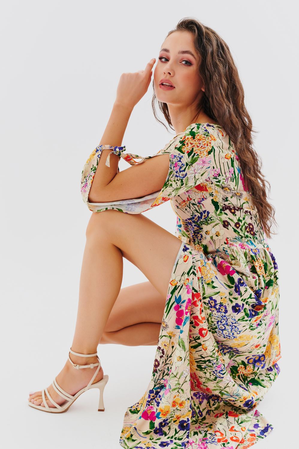 sukienka maxi z pękniętym rękawem naoko