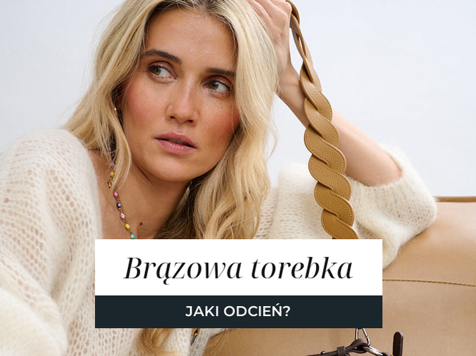 Karmelowa skórzana torebka z plecionym paskiem przy kremowym swetrze