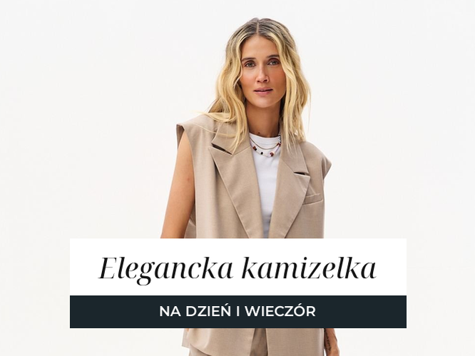 Trzy kamizelki garniturowe na białym tle: czarna z szortami, beżowa dwurzędowa ze spodniami i długa czarna na białej koszuli