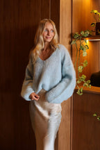 naoko sweter jasnoniebieski oversize