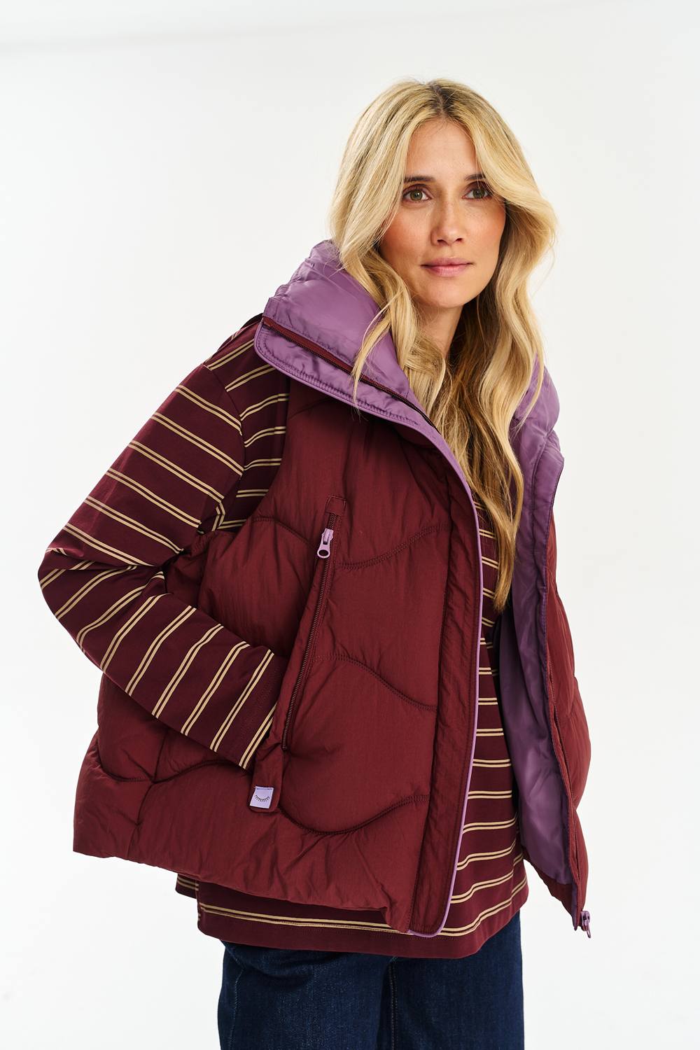 Krótka kamizelka Midnight Plum