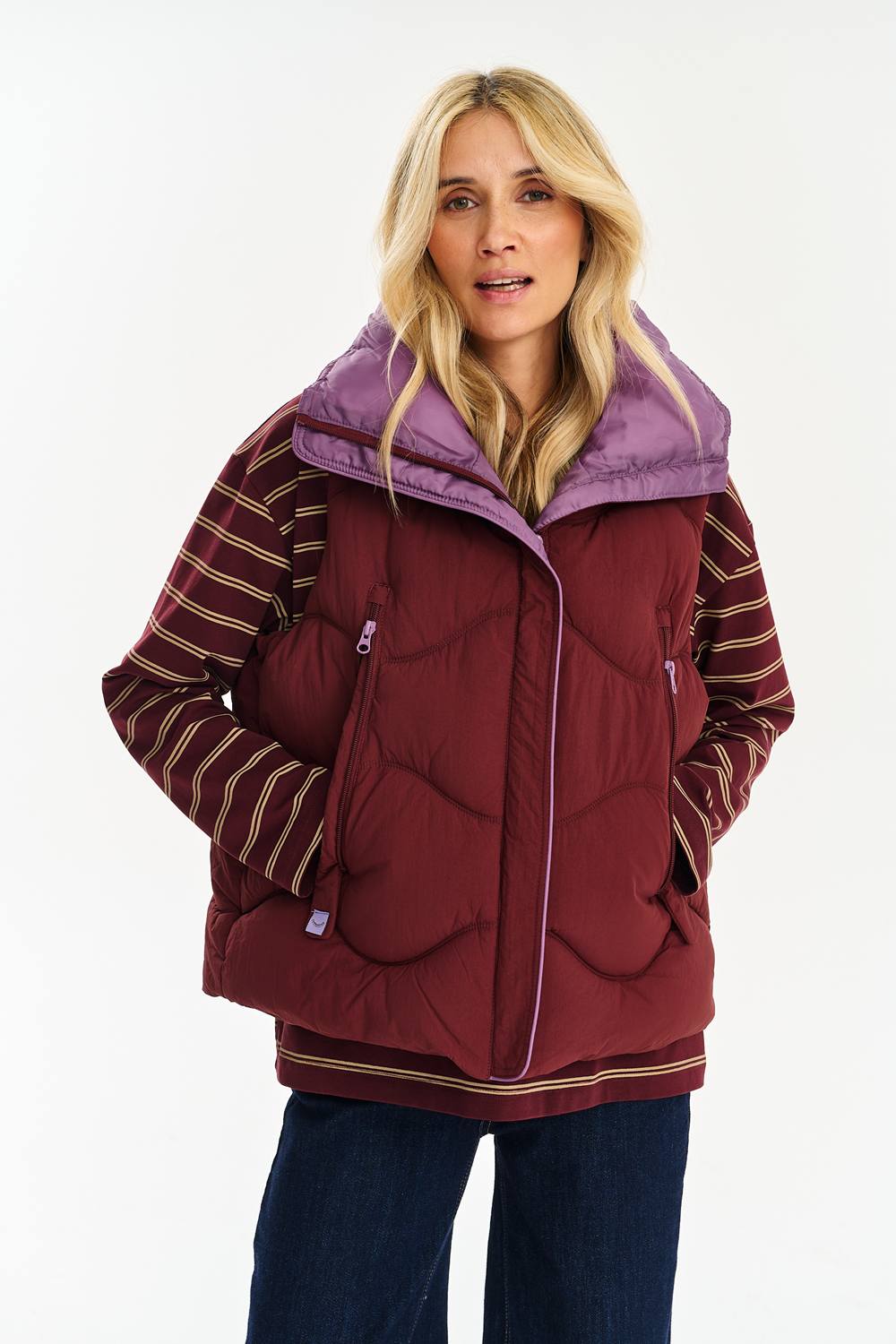Krótka kamizelka Midnight Plum