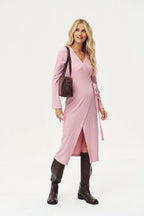 Sukienka dzianinowa midi Gentle Blush