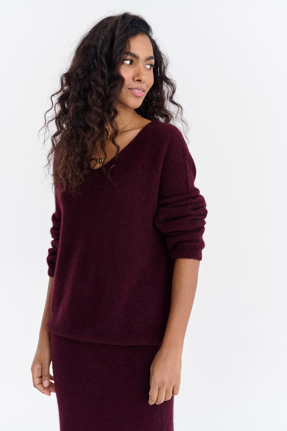 Sweter Magnetic Instinct