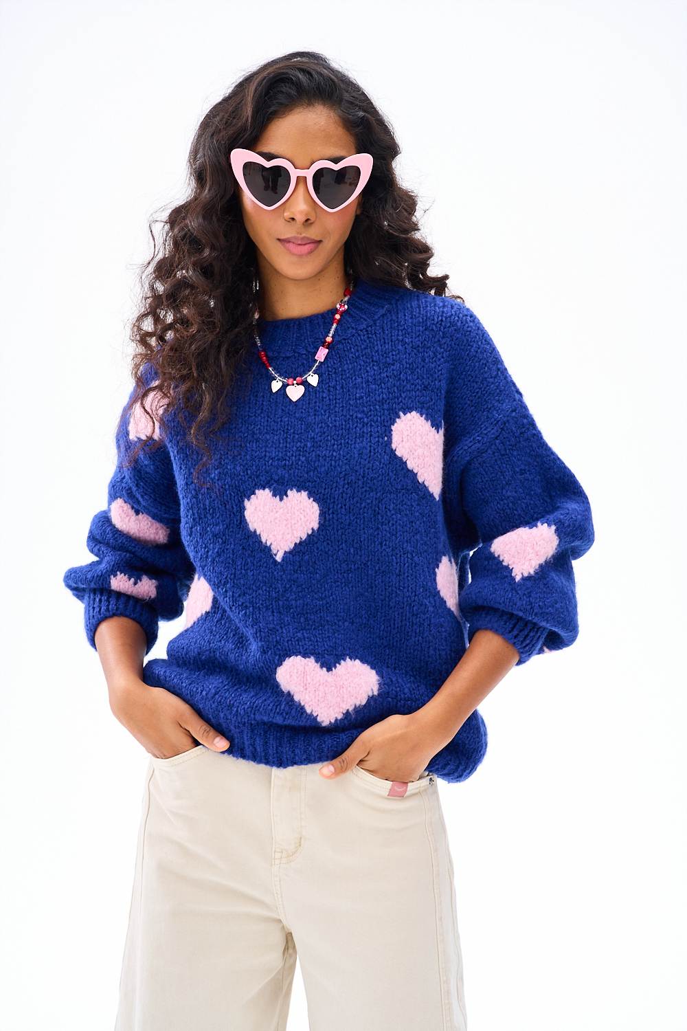 Sweter Stranger Hearts