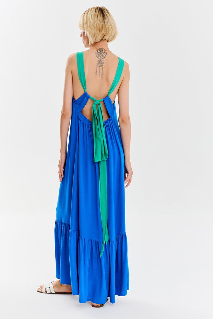 sukienka maxi multiway w kolorze niebiskim naoko